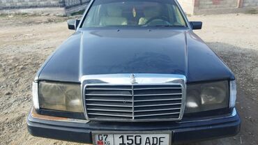 Mercedes-Benz: Mercedes-Benz 220: 1993 г., 2.2 л, Механика, Бензин, Седан