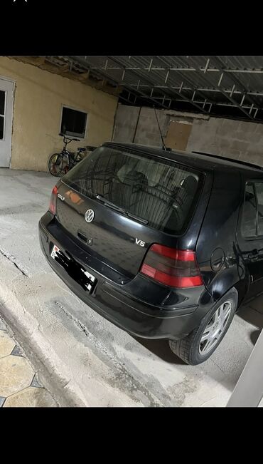 жук ташуучу унаа: Volkswagen Golf: 1999 г., 2.3 л, Механика, Бензин, Седан