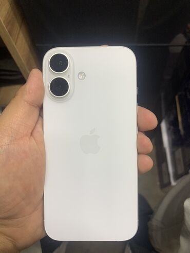 продаю телефон айфон 7: IPhone 16, Белый, 100 %