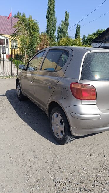 купить авто от хозяина: Toyota Yaris: 2004 г., 1 л, Механика