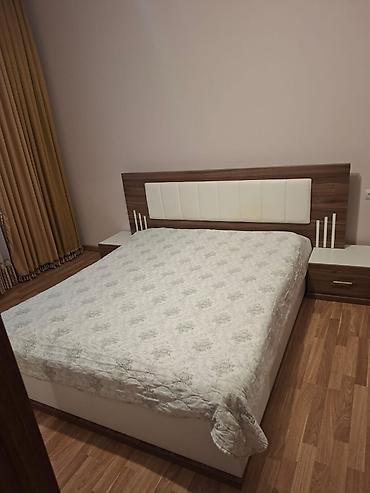 Yataq otağı mebel dəsti Tərkib: - 4 qapılı qarderob – mərkəzdə tam