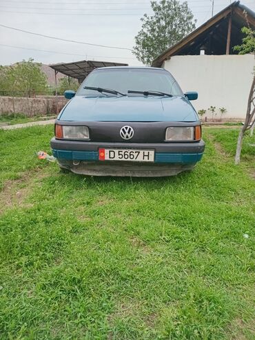 ноокат авто: Volkswagen Passat: 1991 г., 1.8 л, Механика, Бензин, Седан