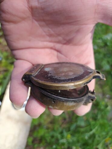 Digər əntiq əşyalar: Qedim Kompas Alman istehsali əlverisli kohne "Berlin kompas" Dağ — 2