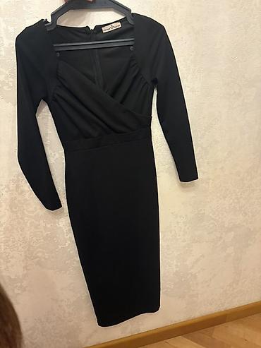 Qara klassik qadın donu
Xs-S razmer