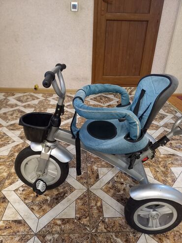 Uşaq velosipedləri: Uşaq üçtəkərli velosipedi + ( maşin hediyye ) 250 azn alinib. cox — 4