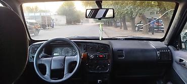 v klass: Volkswagen Passat Variant: 1995 г., 1.6 л, Механика, Бензин, Универсал — 8