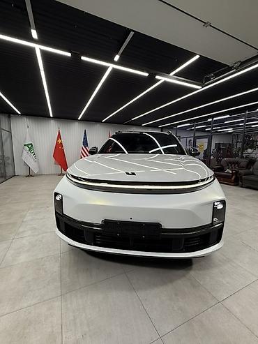 lixiang: Lixiang L7: 2023 г., 1.5 л, Автомат, Электромобиль, Кроссовер — 2