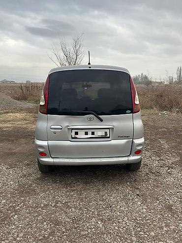 Toyota: Toyota Funcargo: 2003 г., Бензин — 6