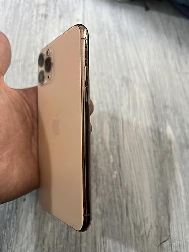 15000: IPhone 11 Pro, Б/у, 64 ГБ, Matte Gold, Зарядное устройство, 67 % — 3