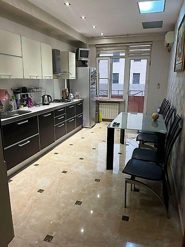 ucuz heyet evleri 2018: İcarəyə verilir 4 otaqlı yeni tikili 185 m², 28 May m. 1 200 AZN/ay 4 — 7