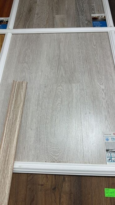 Laminat: Laminat döşəmə panelləri – müxtəlif ağac teksturalı dizaynlar Məhsul — 40