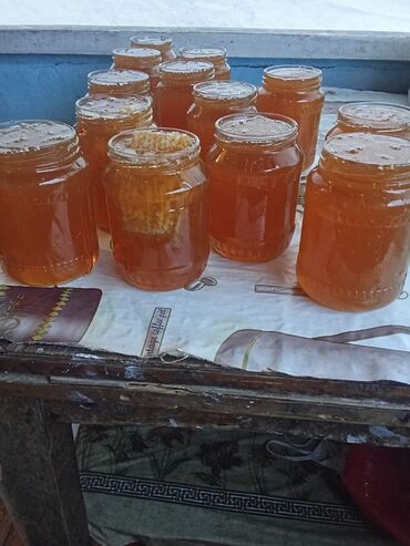 Şokolad və konfetlər: Təbii arı balı – şüşə bankalarda - Dağ çiçəklərindən toplanmış