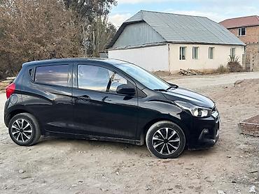 фит седан: Chevrolet Spark: 2017 г., Хэтчбэк — 3