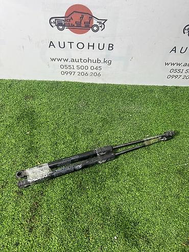 амортизитор капота: Амортизатор капота (торсион) Kia K5 JF 2.0 LPG 2018 (б/у) — 1