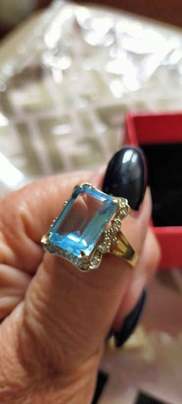 золотые кольца 585 пробы цены: Кольцо с крупным натуральным голубым топазом и бриллиантами из жёлтого