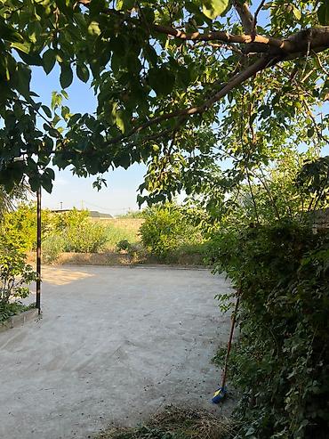 qaradağ: Qobustan qəs. 3 otaqlı, 600 kv. m, Orta təmir — 3