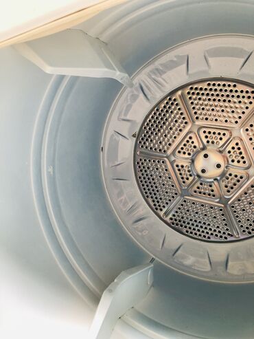 Ət çəkən maşınlar: Ət çəkən maşın Electrolux, 4500 Vt, Revers ilə, Yeni — 24