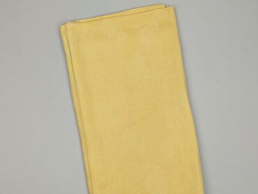 Obrusy: Obrus 130 x 135, kolor - Żółty, stan - Bardzo dobry