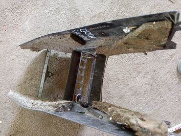 Другие автозапчасти: Ауди 100С3 разное — 12