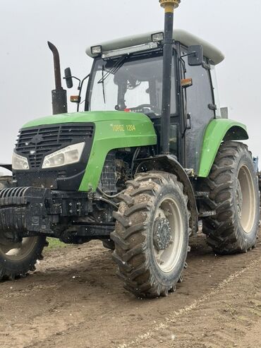 Другие тракторы: Трактор колесный с кабиной, универсальный для полевых работ. Основные — 16