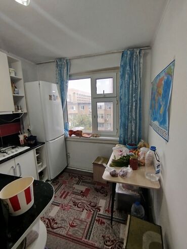 квартира в центре города бишкек: 3 комнаты, 60 м², 104 серия, 5 этаж, Косметический ремонт