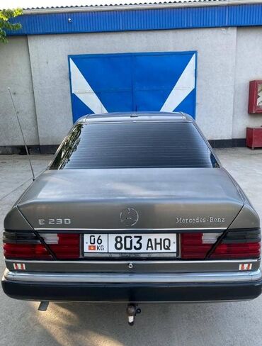 Продажа авто: Mercedes-Benz W124: 1989 г., 2.3 л, Механика, Бензин, Седан