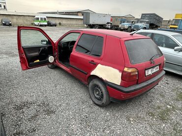 Volkswagen: Volkswagen Golf: 1993 г., 1.8 л, Механика, Хэтчбэк — 11