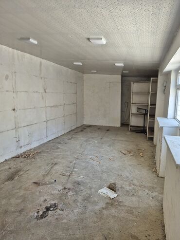 Kommersiya daşınmaz əmlakının satışı: Küçə üzərində ayrıca tikili – kiçik kommersiya/obyekt sahəsi — 5