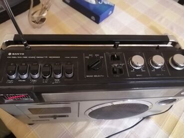 Maqnitofonlar: Retro maqnitafon Sanio 80ci illərə aid. Super isleyir. vid fason — 6