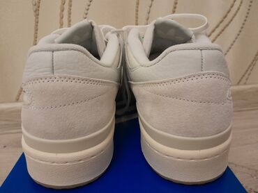 Кроссовки и спортивная обувь: Мужские кроссовки, 41, Adidas, Новый, цвет - Бежевый, Платная доставка — 2