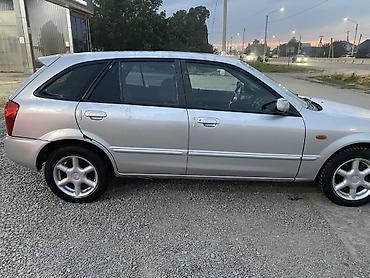 Продажа авто: Mazda 323: 2002 г., 1.6 л, Механика, Бензин, Универсал — 3