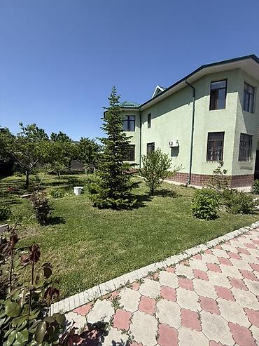 Дома: Продается Особняк в ж/м Ынтымак Площадь 300 кв м Участок 8,7 сот — 2