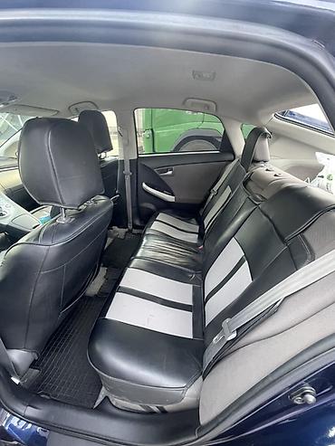 за неделю: Toyota Prius: 2015 г., 1.8 л, Автомат, Гибрид, Хэтчбэк — 1