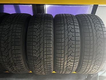 Шины: Зимние шины Kumho (студless) — комплект 4 шт. - Размер: 235/55 R19 - — 1