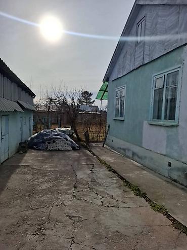мансара: Тёплый жилой дом на 4 комнаты. Печное отопление, комфортно зимой. Душ — 1