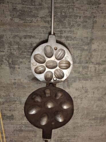 продаю орех: Продаю форму для выпечки орешки