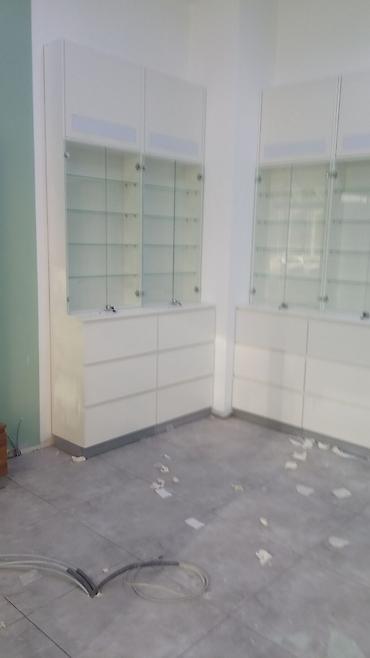 Sifarişlə aptek vitrinləri: Aptek üçün mebel və vitrin sistemləri - Resepsiyon/keşyer masası — 5