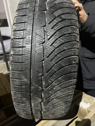 Шины: Шины 225 / R 18, Зима, Б/у, 1 шт, Легковые, Michelin