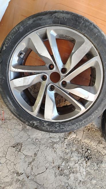 hyundai i30 disky 16: Salam 17 dilik 2 ədəd lezva diski satlir üstən cxma arginal qiymət — 8