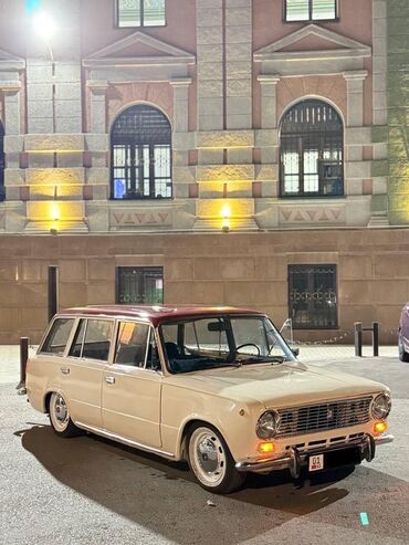 ВАЗ (ЛАДА): ВАЗ (ЛАДА) 2102: 1984 г., 1.5 л, Механика, Бензин, Универсал — 2