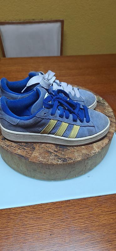 ugg čizme broj 42: Campus Adidas br 38 2/3 u odličnom stanju — 2