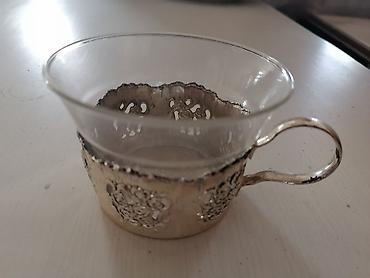 ikea vakum drzaci: Set od 6 staklenih šoljica sa metalnim (srebrnkastim) držačima/dekorom — 4