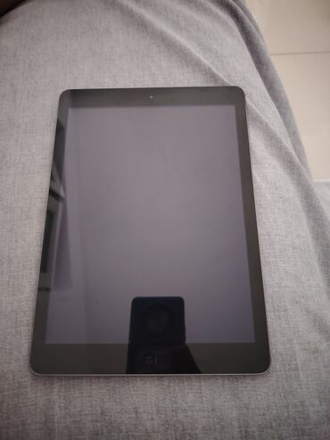 zenske farmerke l: Apple iPad air 2 for sale in excellent condition but used, everything