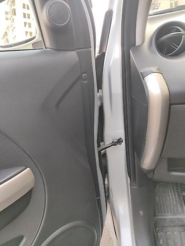 neta x: Toyota Ist: 2003 г., 1.3 л, Автомат, Бензин, Хэтчбэк — 8