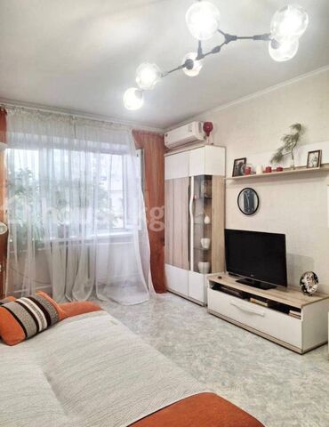 Продажа квартир: 2 комнаты, 45 м², Индивидуалка, 3 этаж, Евроремонт