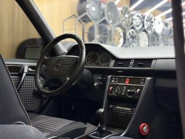 Продажа авто: Mercedes-Benz W124: 1992 г., 2.2 л, Механика, Бензин, Седан — 6
