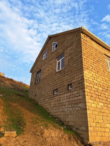 qaracuxurda satilan heyet evleri: 3 otaqlı, 99 kv. m, Kredit yoxdur, Təmirsiz