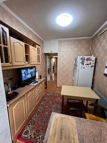 купить комнату в центре: 3 комнаты, 62 м², 105 серия, 1 этаж, Косметический ремонт