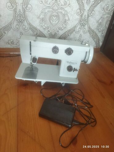 Tikiş maşınları: Tikiş maşını Chayka, Elektromexaniki