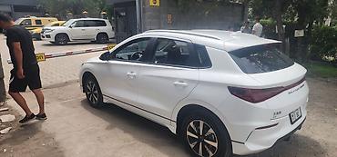 белый dongfeng aeolus e70: Арендага берилет BYD E 2 . Усак убакытка берилет . 30жаштан жогору — 2